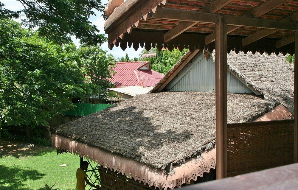 Golden Premier Villa Siem Reap Exterior photo